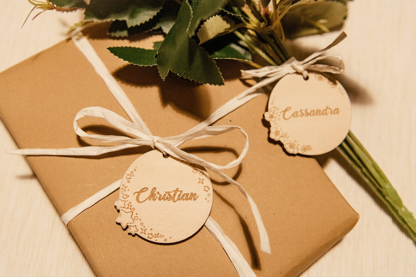 Holz Geschenkanhänger personalisiert