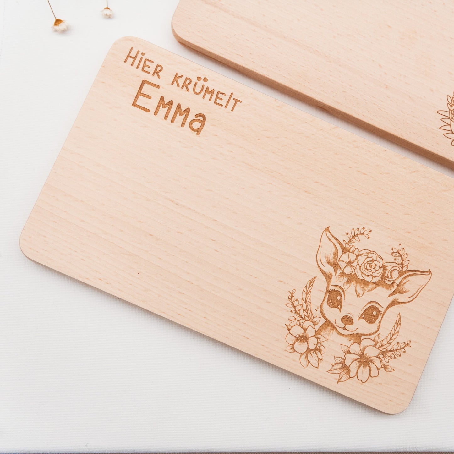 Frühstücksbrett personalisiert für Mädchen, Kinder mit Waldtieren als Kindergeschenk zur Geburt oder für werdende Eltern