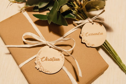 Holz Geschenkanhänger personalisiert