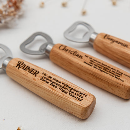 Flaschenöffner personalisiertes Geschenk mit Wunschgravur, auch Logos und Firmennamen möglich. Mengenrabatt