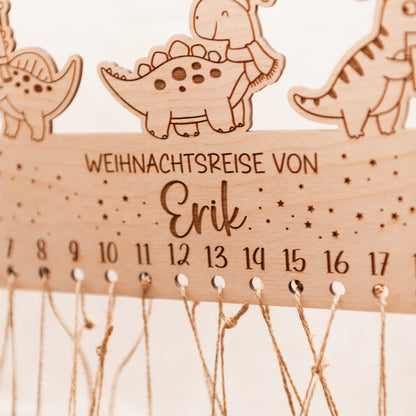 Personalisierter Dino Adventskalender mit Namen aus Holz