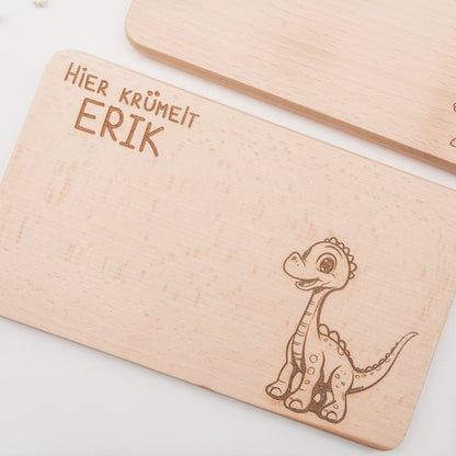 Frühstücksbrett personalisiert für Jungen, Kinder mit Dinos als Kindergeschenk zur Geburt oder für werdende Eltern