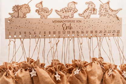 Personalisierter Dino Adventskalender mit Namen aus Holz